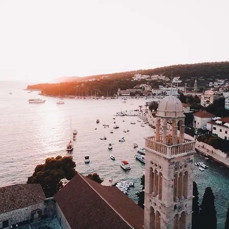 Dolce Hvar Town